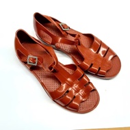 Dép rọ nam mũi tròn BHLĐ- Sản phẩm của Công ty Cổ phần 26