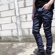 [JEANS] Celana Jeans Denim Pria, Fading, Dry, Raw Denim, Biru Donker