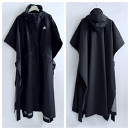 adidas HYKE 聯名黑色長版斗篷外套 MOUNTAIN PONCHO GP3033