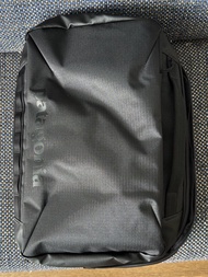Patagonia Black Hole Micro MLC Black