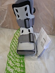 左右腳適用 原價$1800 Aircast Walking Boot 氣動式足踝護具 S碼 保護 固定 助行鞋