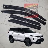 กันสาดสีดำ กันสาดรถยนต์ TOYOTA FORTUNER 15-23 ทรงมอแกนเรียว สกรีน NEW FORTUNER ออกแบบแตกต่างมาดผู้นำ