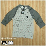 ORIGINAL INSIGHT RAGLAN