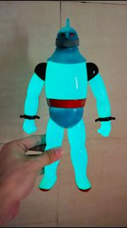 夜光 鐵人28號 Sofubi Shikaruna工房 GID 搪膠 鉄人28号 Medicom M1號 横山光輝