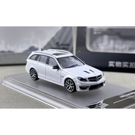 Mytopshop King 1:64 White C63 S204 Wagon Touring Sports Model Diecast Metal Car New Collection