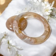 櫻花瑪瑙手鐲 瑪瑙手鐲 葡萄柚冰底成形水中花圓條套鐲60-62可戴