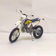 Diecast Husqvarna FE 501 Maisto Trail Motorcycle 12 scale price
