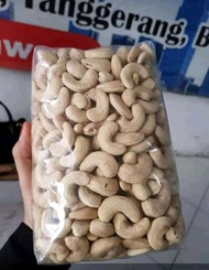 Kacang mede mentah utuh 1 kg
