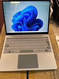 Microsoft Surface Laptop Go i5 1035G1  ,8gb ram ,256gb nvme , 12 inch touch screen , Win11 pro 64Bit