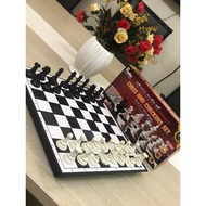High-quality magnetic chess board size 28*28cm Made in Vietnam - Smart toy to develop baby's intelli