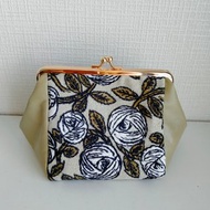 mina perhonen rosy お化粧ポーチ