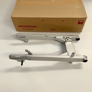 สวิงอาร์มหลัง Honda WAVE 100 WAVE 100S แท้เบิกศูนย์ 52200-KTL-740ZA