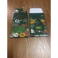 sampul raya Village Grocer