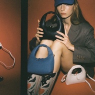 กระเป๋าครอสบอดี้ไมโครเจอร์ซีย์ใหม่ 2025 (The July Mansion)