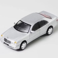 Shadow Mercedes-Benz E55 AMG W210 Silver