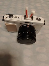 Olympus PEN E-P1 白色 with PL 15mm f1.7