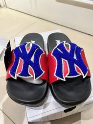 正版 MLB 拖鞋 Size 230