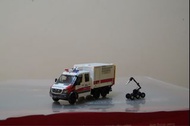 Mercedes-Benz 警察 炸彈處理車 模型