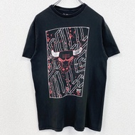 古著NBA芝加哥公牛隊籃球短袖圓領T卹，黑色，M碼