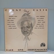 #AA127-30 LP TERPAKAI [ COUNT BASIE - THIS AND THAT ] USED LP < NM >
