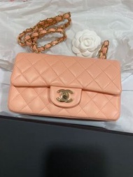 正單 22C Chanel mini classic flap 20cm 淡金扣