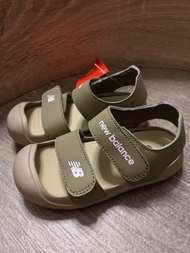 韓國 New Balance 小童涼鞋 （28碼）