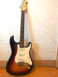 Fender electric guitar stratocaster made in USA