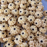 Flower cookies - egg free - gluten free