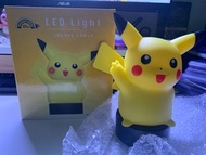 (包sf) Pokemon 寵物小精靈 Pikachu 25周年Pokemon Center 比卡超燈