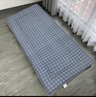 Nệm topper xuất Nhật M2T Bedding 5cm - Topper cao cấp sử dụng lõi bông tinh khiết êm ái có dây cài 4