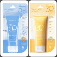 Wardah UV Shield Essential Sunscreen Gel SPF30 (40ml) / Aqua Fresh Essence SPF50 (30ml) Sunblock