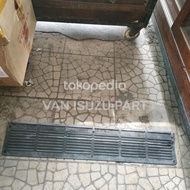 KARET FOOTSTEP FOOT STEP PIJAKAN KAKI BELAKANG ISUZU PANTHER KOTAK ORI