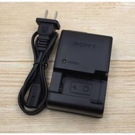 黑卡相機DCS-RX10 RX10M3 RX10M4 電池+充電器+數據線NP-F50充電器