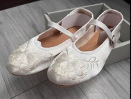 日系瑪莉珍 白色繡花鞋平底鞋