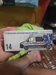 Mercedes-Benz Sprinter Emergency Ambulance 模型車