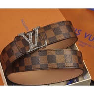 Retro Lv Belt For Fashionable And Professional Look belt