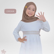 RN HIJAB - PREMIUM JERSEY TRIANGLE HIJAB FOR TEENS (6-15 YEARS) DEPENDING ON THE CHILD'S POSTURE