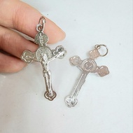 Benedict cross pendant Benedict flower tip/