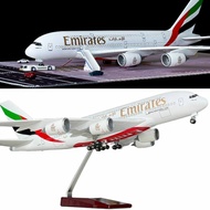Emirates Flight Airbus A380 Diorama Display Set 46cm long Kapal Terbang Besar Premium MLE HOBBY Dior