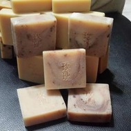喜羊羊工作坊~桃膠玫瑰手工皂 ~(精油款)(手工皂滿300加贈起泡袋x1)