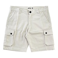 Branded men's cargo shorts above the knee, full tags, full accessories/men's shorts/shorts