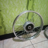 velg belakang copotan supra lama