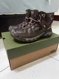 Keen 登山鞋 TARGHEE III MID WP W