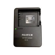 Fujiflm BC-95 BC95 Charger Fujifilm NP-95 NP95 FNP95 battery
