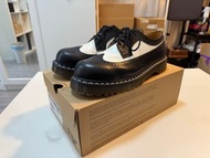 Dr. Martens 3989 Bex Black & White American Brogue