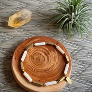 The Sea Breeze - 黃銅設計款貝殼手鏈