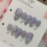 Flash Color False Nails D16 Light Purple Comes With Glue And File For Every Set.