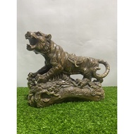 Bronze tiger statue