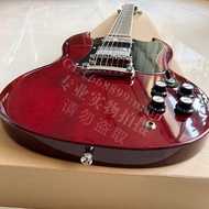 Gibson SG guitar, Classic microphone, professional level