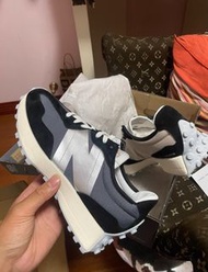 👟Brand New New Balance 327 黑灰粉百搭鞋｜香港順豐包郵